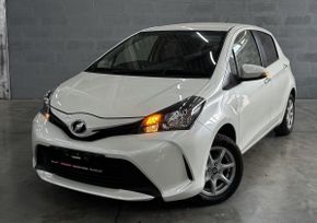  Toyota Vitz 2016 , 890000 , 