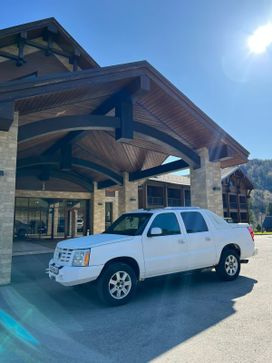 SUV   Cadillac Escalade 2002 , 1100000 , -