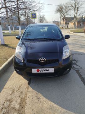  3  Toyota Yaris 2010 , 899000 , 