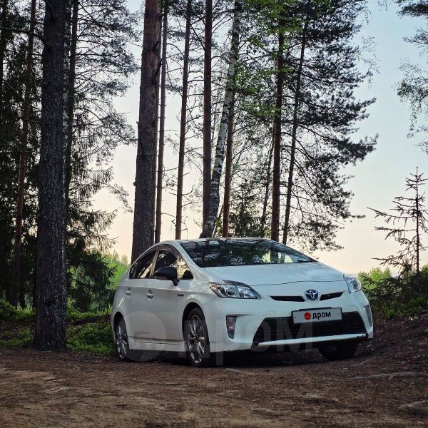  Toyota Prius 2012 , 1200000 , -