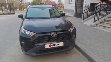 SUV   Toyota RAV4 2021 , 2750000 , 