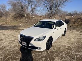 Toyota Crown Majesta 2013 , 3150000 , 