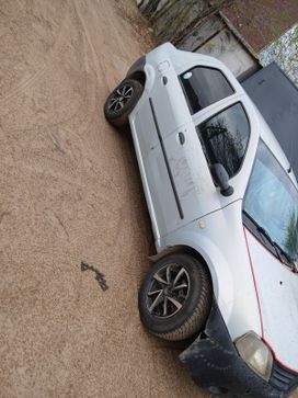  Renault Logan 2006 , 270000 , -