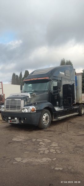   Freightliner Century Class 2002 , 3500000 , 