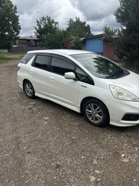  Honda Fit Shuttle 2013 , 860000 , 