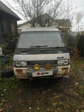 Mitsubishi Delica, 1993