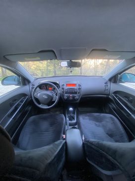  Kia Ceed 2008 , 600000 , 