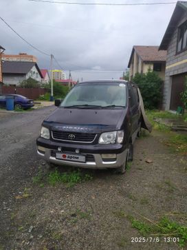    Toyota Town Ace Noah 1999 , 599000 , 
