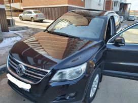 SUV   Volkswagen Tiguan 2010 , 1050000 , -
