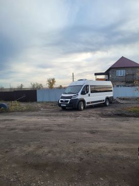   Peugeot Boxer 2011 , 1270000 , 