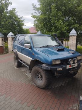 SUV   Nissan Mistral 1995 , 880000 , 