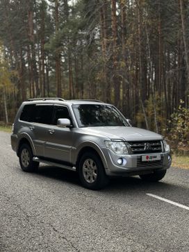  Pajero, 2013