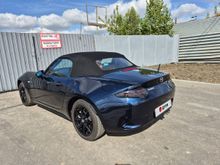  Roadster, 2021