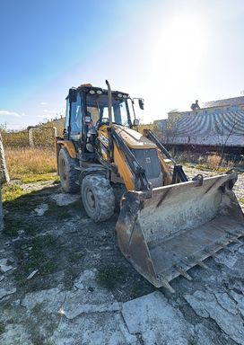 - JCB 3CX 2021 , 9900000 , -