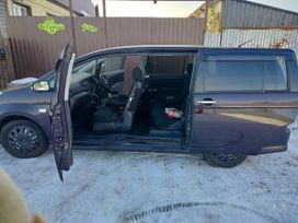    Toyota Isis 2011 , 1650000 , 