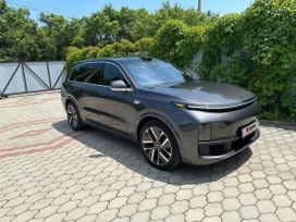 SUV   Li L9 2023 , 7000000 , 