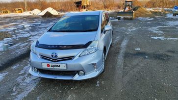    Toyota Prius Alpha 2011 , 1200000 , 