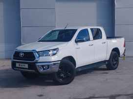 Пикап Toyota Hilux 2022 года, 4400000 рублей, Новосибирск