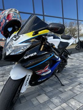   Suzuki GSX-R 750 2011 , 850000 , 