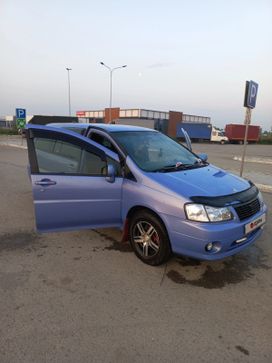    Nissan Liberty 2000 , 499999 , 