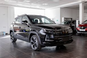 SUV    3 2025 , 1903000 , 
