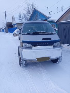    Mitsubishi Delica 1996 , 400000 , 