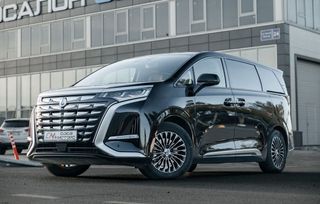    Denza D9 2022 , 5490000 , 