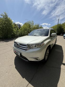 SUV   Toyota Highlander 2011 , 1800000 , 
