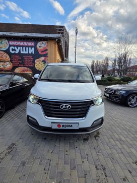    Hyundai H1 2020 , 3400000 , 