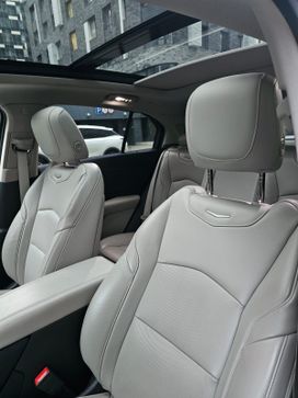 SUV   Cadillac XT4 2020 , 3000000 , 