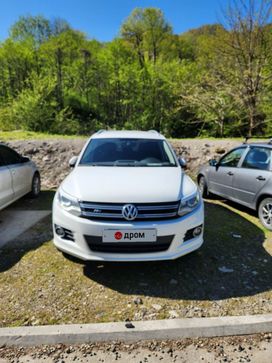 SUV   Volkswagen Tiguan 2012 , 1300000 , 