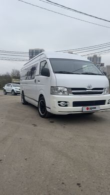  Hiace, 2008