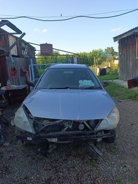  Nissan Wingroad 2003 , 200000 , 
