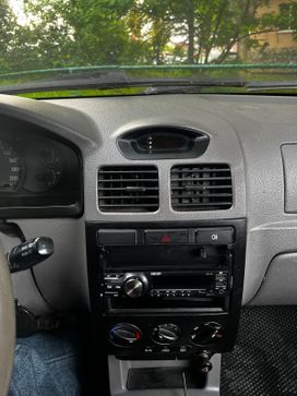  Kia Rio 2004 , 315000 , 