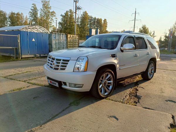 SUV   Cadillac Escalade 2011 , 2600000 , 