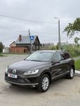 SUV   Volkswagen Touareg 2017 , 3600000 , 