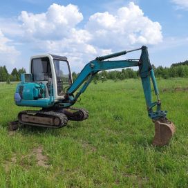 - Komatsu PC30 2000 , 2000000 , 