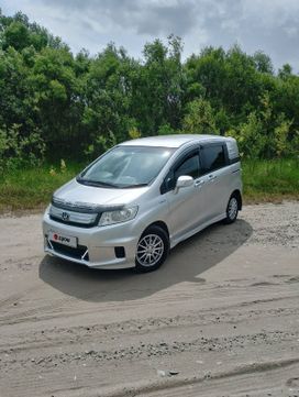    Honda Freed Spike 2011 , 930000 , 