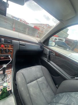  Mercedes-Benz E-Class 1998 , 230000 , 