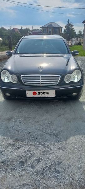  Mercedes-Benz C-Class 2004 , 700000 , 