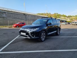 SUV   Mitsubishi Outlander 2018 , 2300000 , 