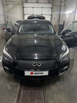  Infiniti Q70 2016 , 2200000 , 