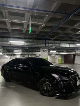  Toyota Crown 2015 , 2500000 , 