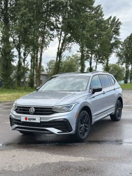 SUV   Volkswagen Tiguan 2021 , 2800000 , 