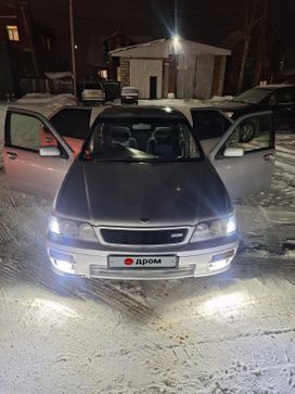  Nissan Bluebird 1998 , 320000 , 