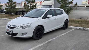  Opel Astra, 2012
