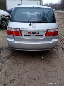    Kia Carens 2004 , 530000 , 