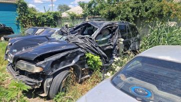 SUV   BMW X5 2003 , 210000 , 