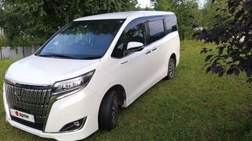    Toyota Esquire 2020 , 3500000 , 