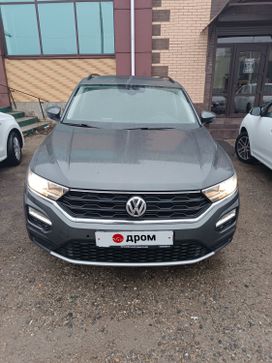 SUV   Volkswagen T-Roc 2019 , 2150000 , 
